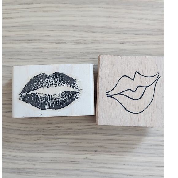 Wood Rubber Stamps Variety of Lips Kiss Hearts Love Check Background Mini Letter - Picture 2 of 7